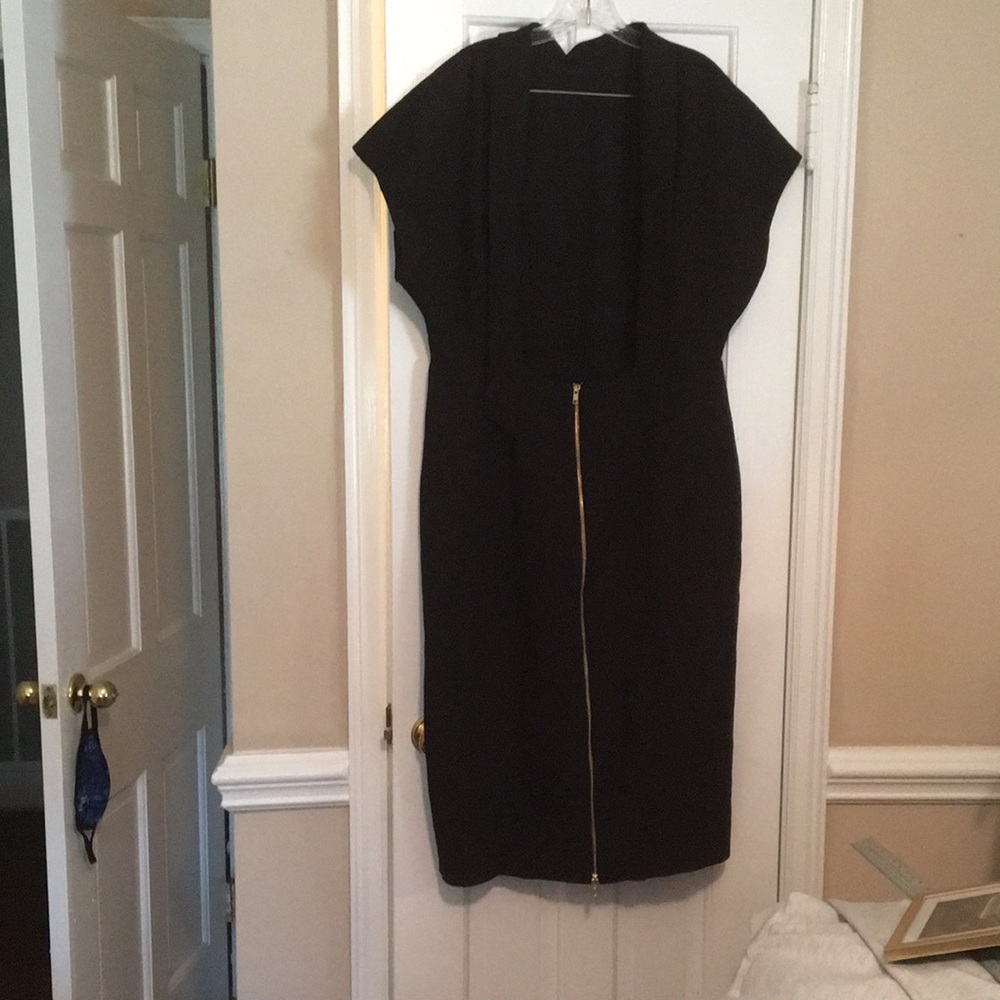 Super cool backless black dress With sexy double zipper detail